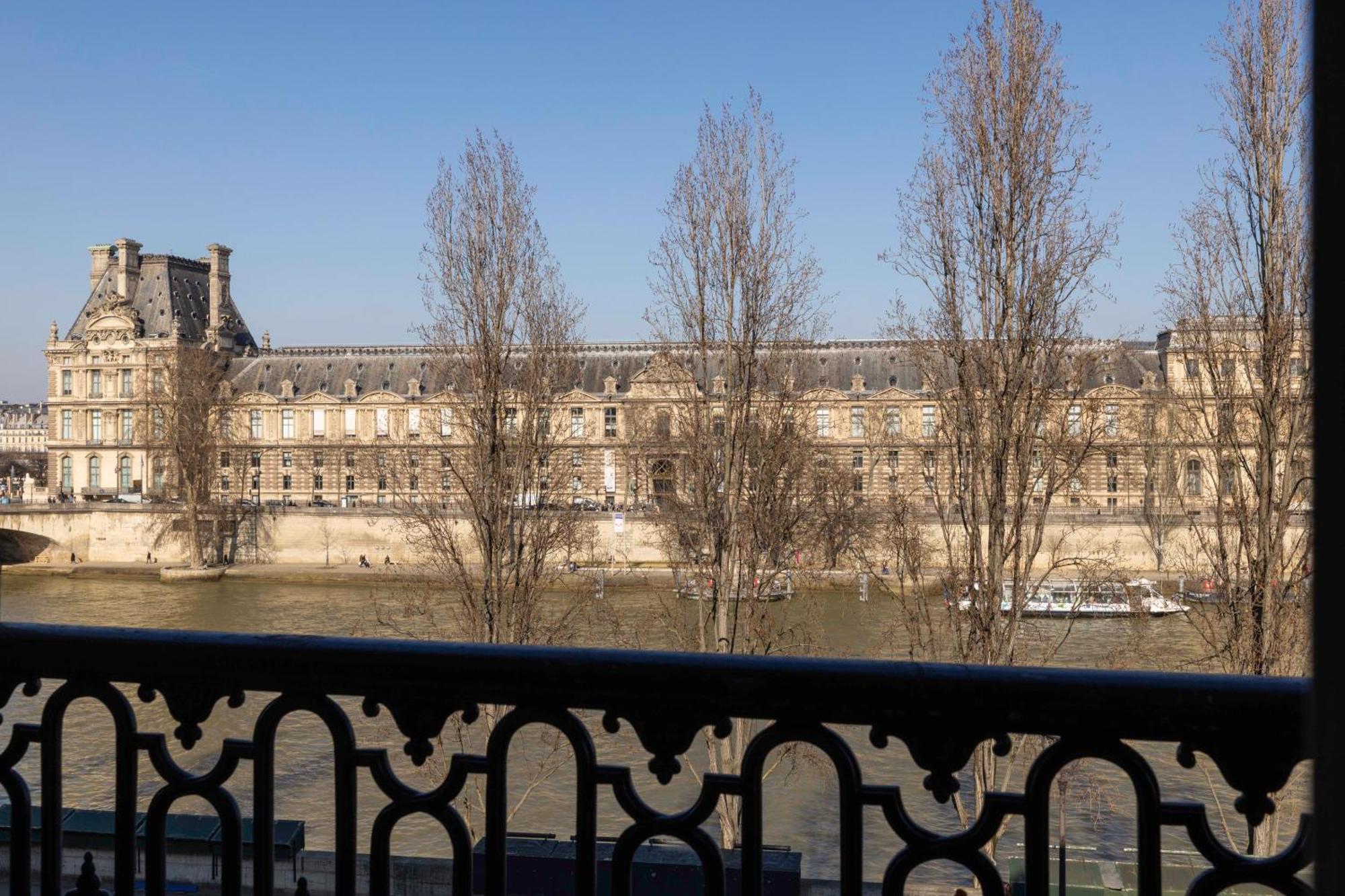 Hotel Du Quai Voltaire París Exterior foto